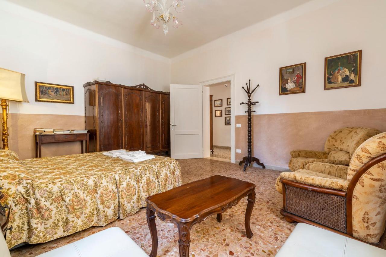 Queen House Venezia Bagian luar foto