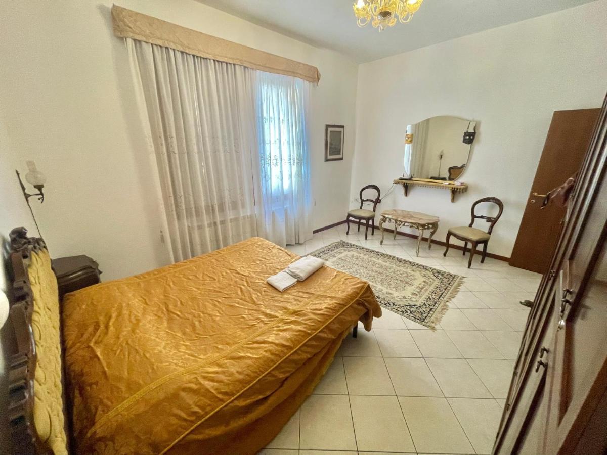 Queen House Venezia Bagian luar foto