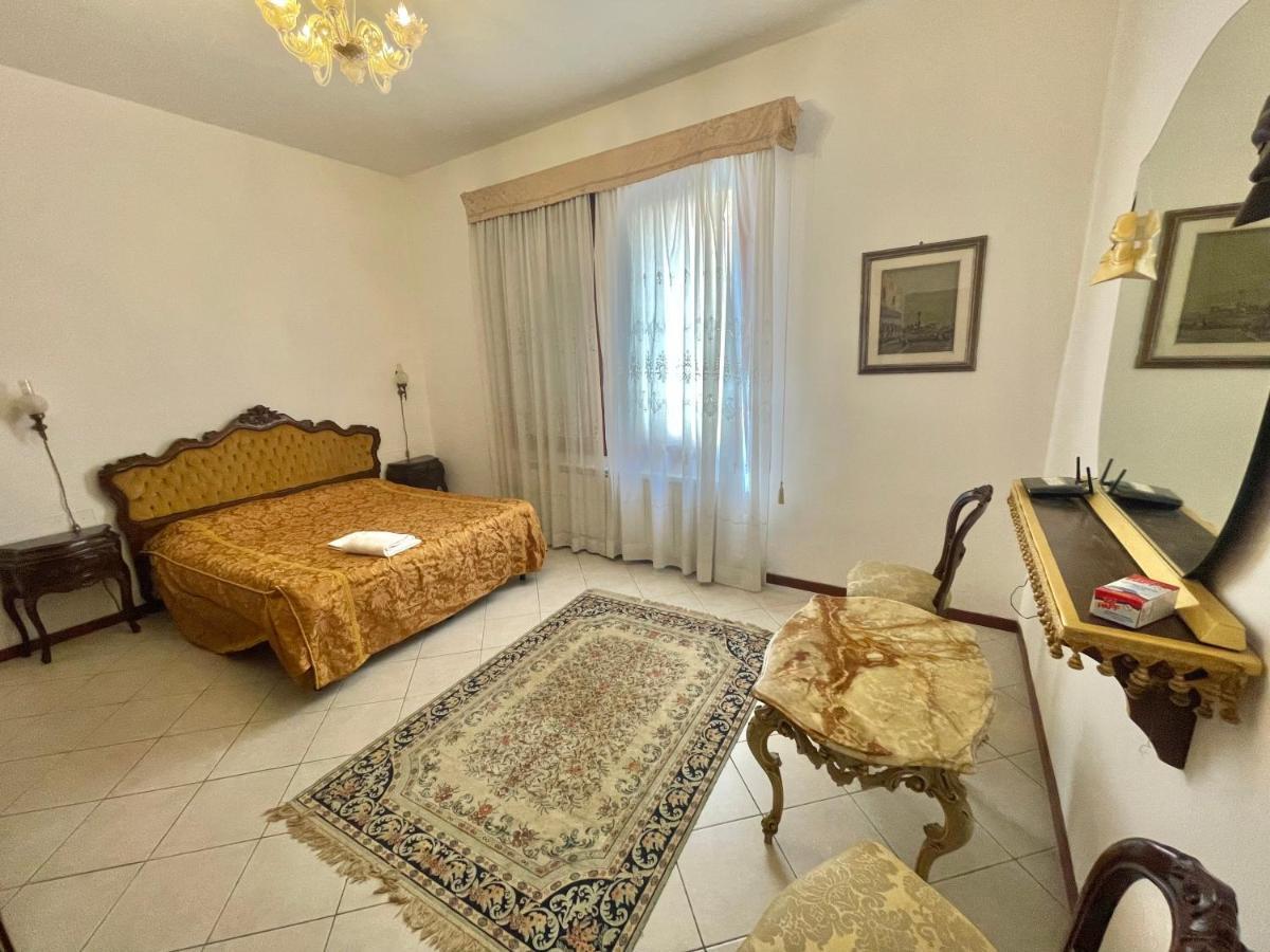 Queen House Venezia Bagian luar foto