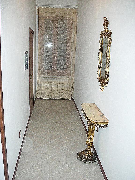 Queen House Venezia Ruang foto